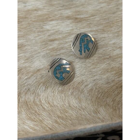Zuni Bennie Bowekaty Sterling Inlaid Turquoise Spirit Bear Stud Earrings Fetish - Picture 4 of 8